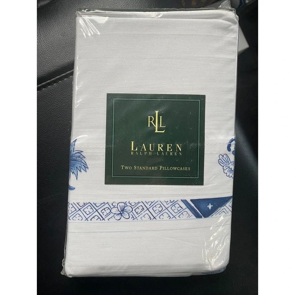 New Ralph Lauren Porcelain Medallion Standard Blue White Pillowcases Set Of 2